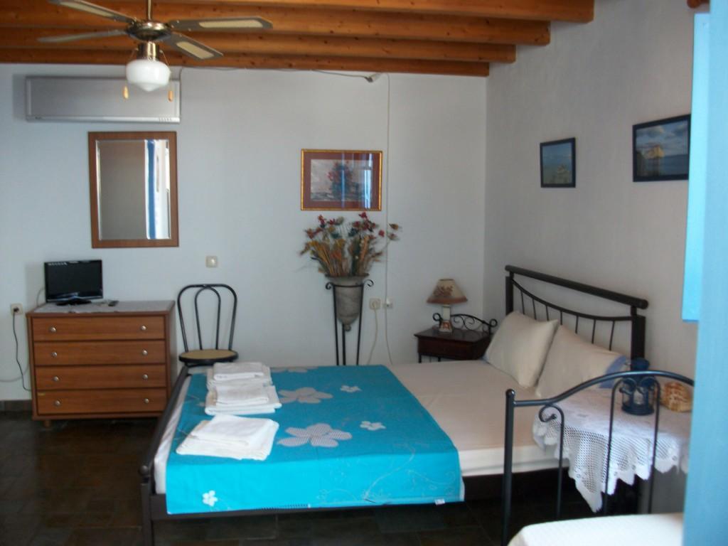 أنافي Floras Rooms And Studios المظهر الخارجي الصورة