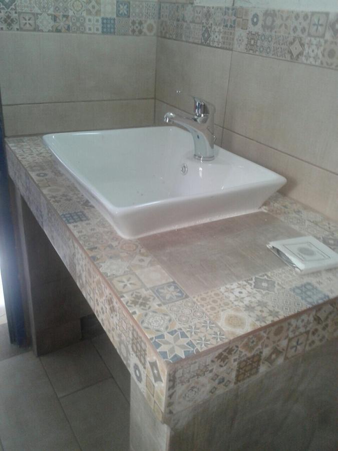 أنافي Floras Rooms And Studios المظهر الخارجي الصورة